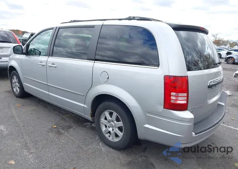 2010 Chrysler Town & Country Touring Plus из США, поврежденный, VIN 2A4RR8DX3AR321499